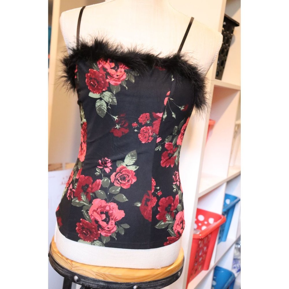 Ember Rose Faux Feather Rose print  adjustable Strap Top NEW S